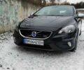 Черный Вольво В40, объемом двигателя 1.56 л и пробегом 253 тыс. км за 9600 $, фото 1 на Automoto.ua
