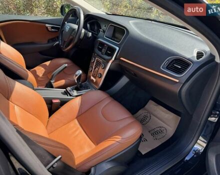 Чорний Вольво V40, об'ємом двигуна 1.6 л та пробігом 244 тис. км за 10700 $, фото 93 на Automoto.ua