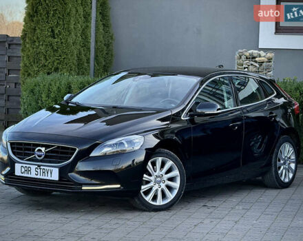 Чорний Вольво V40, об'ємом двигуна 1.6 л та пробігом 212 тис. км за 10999 $, фото 5 на Automoto.ua