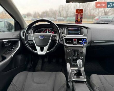 Чорний Вольво V40, об'ємом двигуна 1.56 л та пробігом 207 тис. км за 10599 $, фото 14 на Automoto.ua