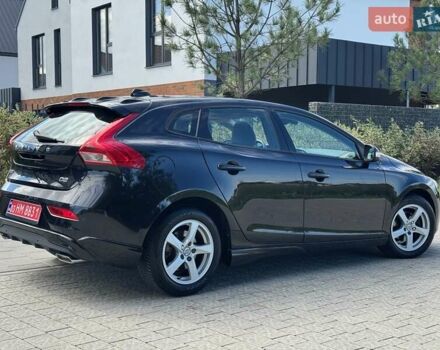 Чорний Вольво V40, об'ємом двигуна 1.6 л та пробігом 244 тис. км за 10700 $, фото 9 на Automoto.ua