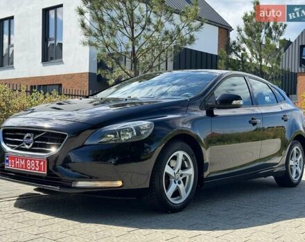 Чорний Вольво V40, об'ємом двигуна 1.6 л та пробігом 244 тис. км за 10700 $, фото 4 на Automoto.ua