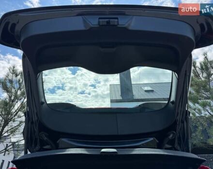 Чорний Вольво V40, об'ємом двигуна 1.6 л та пробігом 244 тис. км за 10700 $, фото 134 на Automoto.ua