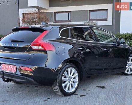 Чорний Вольво V40, об'ємом двигуна 1.56 л та пробігом 262 тис. км за 11199 $, фото 93 на Automoto.ua