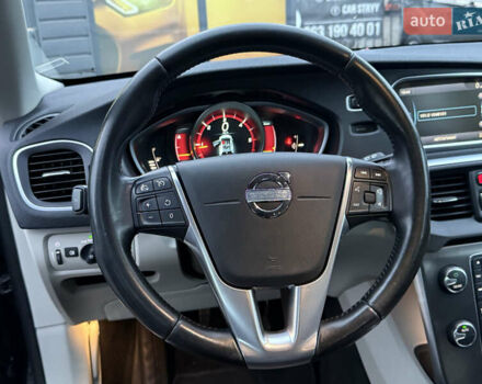 Черный Вольво В40, объемом двигателя 1.6 л и пробегом 212 тыс. км за 11600 $, фото 47 на Automoto.ua