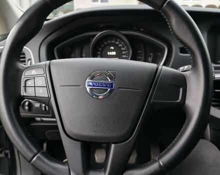 Черный Вольво В40, объемом двигателя 1.98 л и пробегом 215 тыс. км за 11000 $, фото 40 на Automoto.ua