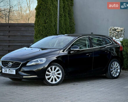 Чорний Вольво V40, об'ємом двигуна 1.6 л та пробігом 212 тис. км за 10999 $, фото 6 на Automoto.ua