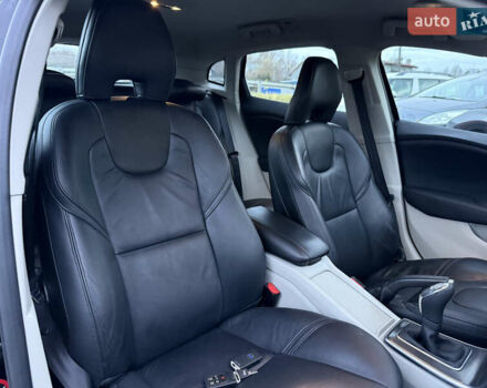 Черный Вольво В40, объемом двигателя 1.6 л и пробегом 212 тыс. км за 11600 $, фото 28 на Automoto.ua