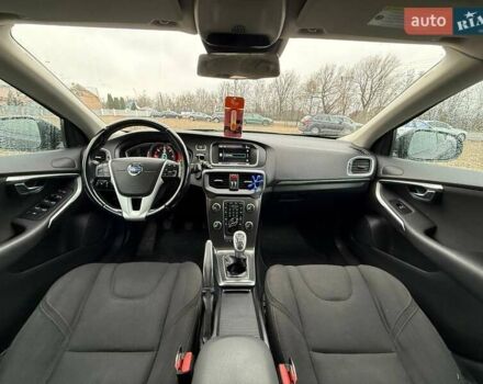Чорний Вольво V40, об'ємом двигуна 1.56 л та пробігом 207 тис. км за 10599 $, фото 13 на Automoto.ua