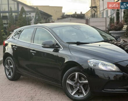 Черный Вольво В40, объемом двигателя 1.6 л и пробегом 238 тыс. км за 10950 $, фото 20 на Automoto.ua