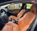 Чорний Вольво V40, об'ємом двигуна 1.6 л та пробігом 244 тис. км за 10700 $, фото 1 на Automoto.ua