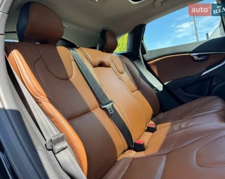Чорний Вольво V40, об'ємом двигуна 1.6 л та пробігом 244 тис. км за 10700 $, фото 105 на Automoto.ua