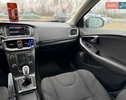 Чорний Вольво V40, об'ємом двигуна 1.56 л та пробігом 207 тис. км за 10599 $, фото 15 на Automoto.ua