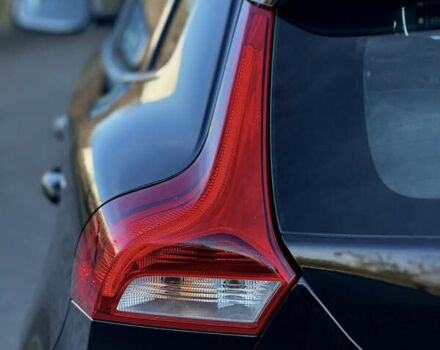 Чорний Вольво V40, об'ємом двигуна 1.6 л та пробігом 212 тис. км за 10999 $, фото 25 на Automoto.ua