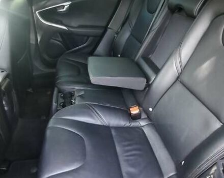 Чорний Вольво V40, об'ємом двигуна 1.56 л та пробігом 233 тис. км за 9000 $, фото 15 на Automoto.ua