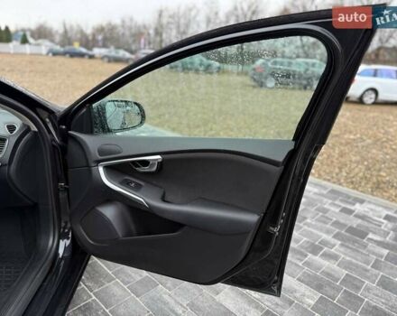 Чорний Вольво V40, об'ємом двигуна 1.56 л та пробігом 207 тис. км за 10599 $, фото 20 на Automoto.ua