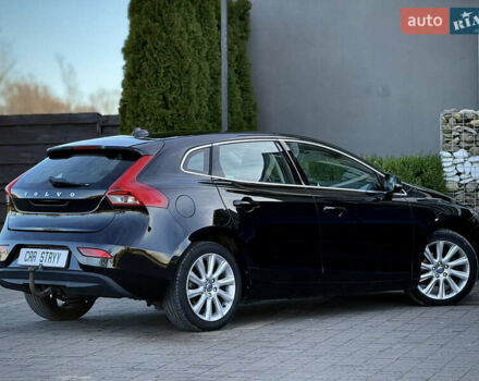 Чорний Вольво V40, об'ємом двигуна 1.6 л та пробігом 212 тис. км за 10999 $, фото 30 на Automoto.ua