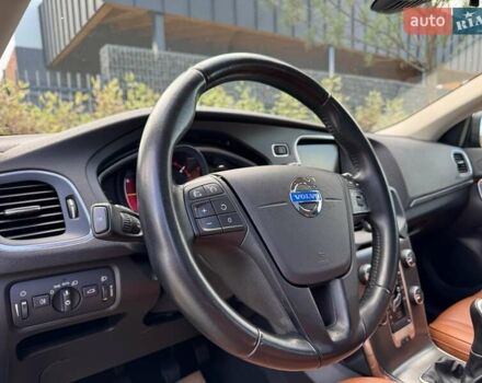 Чорний Вольво V40, об'ємом двигуна 1.6 л та пробігом 244 тис. км за 10700 $, фото 54 на Automoto.ua