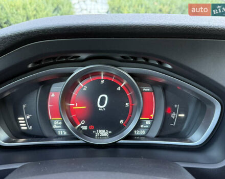 Чорний Вольво V40, об'ємом двигуна 1.6 л та пробігом 212 тис. км за 10999 $, фото 55 на Automoto.ua