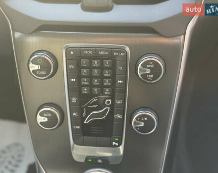 Черный Вольво В40, объемом двигателя 1.6 л и пробегом 238 тыс. км за 10950 $, фото 55 на Automoto.ua