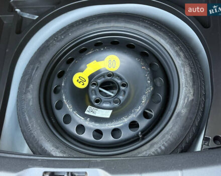 Черный Вольво В40, объемом двигателя 1.6 л и пробегом 238 тыс. км за 10950 $, фото 71 на Automoto.ua