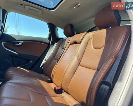 Чорний Вольво V40, об'ємом двигуна 1.6 л та пробігом 244 тис. км за 10700 $, фото 119 на Automoto.ua