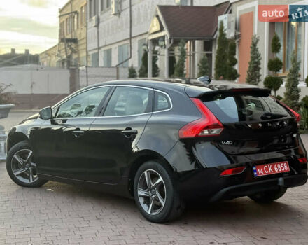 Черный Вольво В40, объемом двигателя 1.6 л и пробегом 238 тыс. км за 10950 $, фото 25 на Automoto.ua
