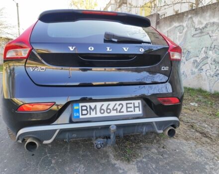 Черный Вольво В40, объемом двигателя 1.6 л и пробегом 254 тыс. км за 10500 $, фото 4 на Automoto.ua