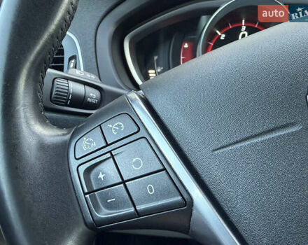 Чорний Вольво V40, об'ємом двигуна 1.6 л та пробігом 212 тис. км за 10999 $, фото 54 на Automoto.ua