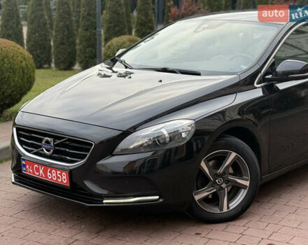Черный Вольво В40, объемом двигателя 1.6 л и пробегом 238 тыс. км за 10950 $, фото 9 на Automoto.ua