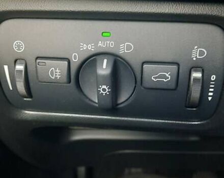 Чорний Вольво V40, об'ємом двигуна 1.56 л та пробігом 233 тис. км за 9000 $, фото 14 на Automoto.ua