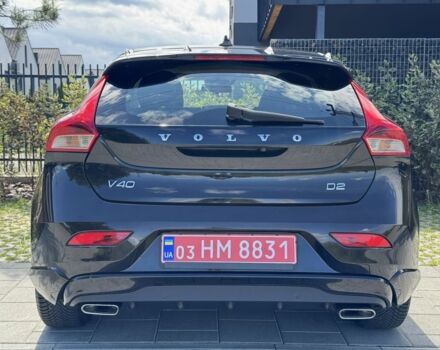 Чорний Вольво V40, об'ємом двигуна 1.6 л та пробігом 243 тис. км за 10700 $, фото 4 на Automoto.ua