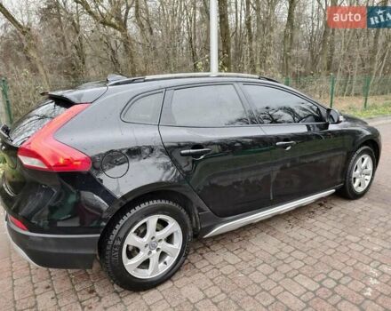 Черный Вольво В40, объемом двигателя 1.56 л и пробегом 175 тыс. км за 14000 $, фото 7 на Automoto.ua