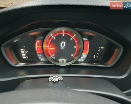 Черный Вольво В40, объемом двигателя 1.56 л и пробегом 175 тыс. км за 14000 $, фото 10 на Automoto.ua