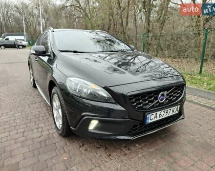 Черный Вольво В40, объемом двигателя 1.56 л и пробегом 175 тыс. км за 14000 $, фото 4 на Automoto.ua