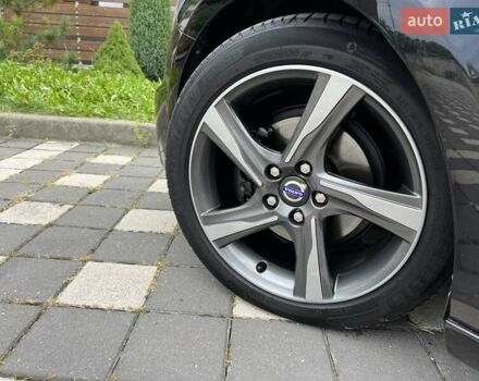 Черный Вольво В40, объемом двигателя 1.6 л и пробегом 181 тыс. км за 11750 $, фото 32 на Automoto.ua