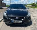 Чорний Вольво V40, об'ємом двигуна 1.56 л та пробігом 331 тис. км за 11000 $, фото 1 на Automoto.ua