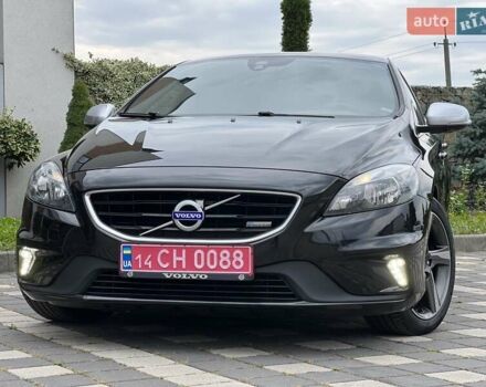 Черный Вольво В40, объемом двигателя 1.6 л и пробегом 181 тыс. км за 11750 $, фото 17 на Automoto.ua