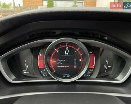 Черный Вольво В40, объемом двигателя 1.6 л и пробегом 181 тыс. км за 11750 $, фото 120 на Automoto.ua