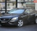 Черный Вольво В40, объемом двигателя 1.56 л и пробегом 299 тыс. км за 8500 $, фото 1 на Automoto.ua