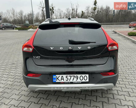 Черный Вольво В40, объемом двигателя 2 л и пробегом 265 тыс. км за 13200 $, фото 6 на Automoto.ua