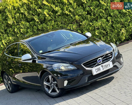 Чорний Вольво V40, об'ємом двигуна 2 л та пробігом 205 тис. км за 12600 $, фото 12 на Automoto.ua