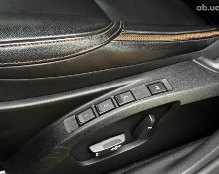 Вольво V40 2015 у Києві на Automoto.ua Чорний Вольво V40, об'ємом двигуна 2 л та пробігом 265 тис. км за 15490 $, фото 15 на Automoto.ua