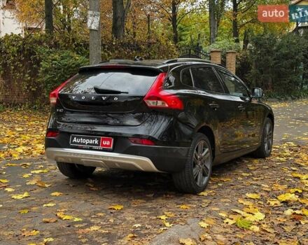 Вольво В40 2015 в Киеве на Automoto.ua Черный Вольво В40, объемом двигателя 2 л и пробегом 265 тыс. км за 15490 $, фото 6 на Automoto.ua