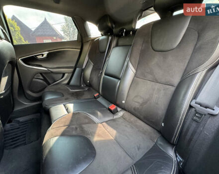 Чорний Вольво V40, об'ємом двигуна 2 л та пробігом 205 тис. км за 12600 $, фото 38 на Automoto.ua