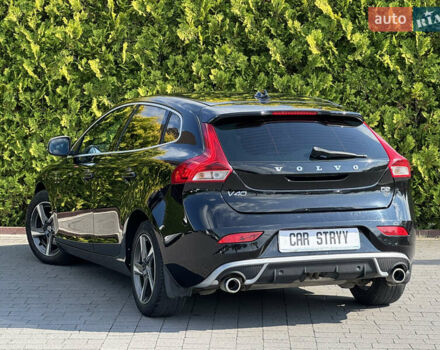 Чорний Вольво V40, об'ємом двигуна 2 л та пробігом 205 тис. км за 12600 $, фото 3 на Automoto.ua