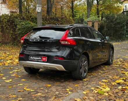 Вольво V40 2015 у Києві на Automoto.ua Чорний Вольво V40, об'ємом двигуна 2 л та пробігом 265 тис. км за 15490 $, фото 6 на Automoto.ua