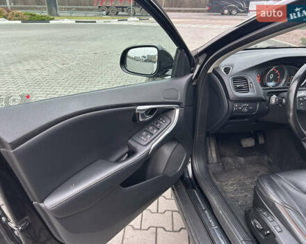 Черный Вольво В40, объемом двигателя 2 л и пробегом 265 тыс. км за 13200 $, фото 18 на Automoto.ua