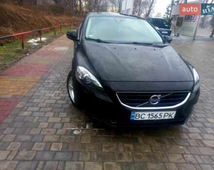 Чорний Вольво V40, об'ємом двигуна 2 л та пробігом 231 тис. км за 11700 $, фото 4 на Automoto.ua