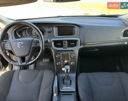 Чорний Вольво V40, об'ємом двигуна 1.97 л та пробігом 228 тис. км за 11500 $, фото 9 на Automoto.ua